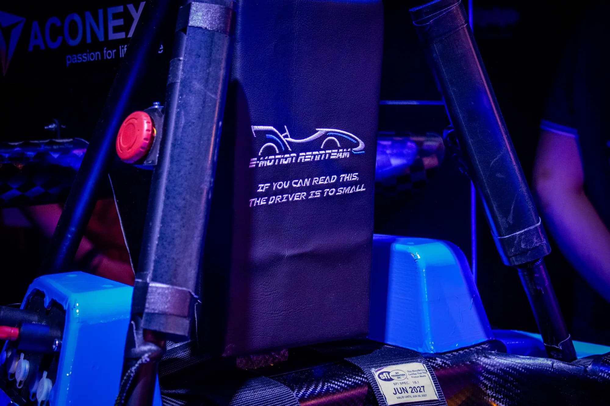 E-Motion Team auf der Bühne beim Rollout 2026